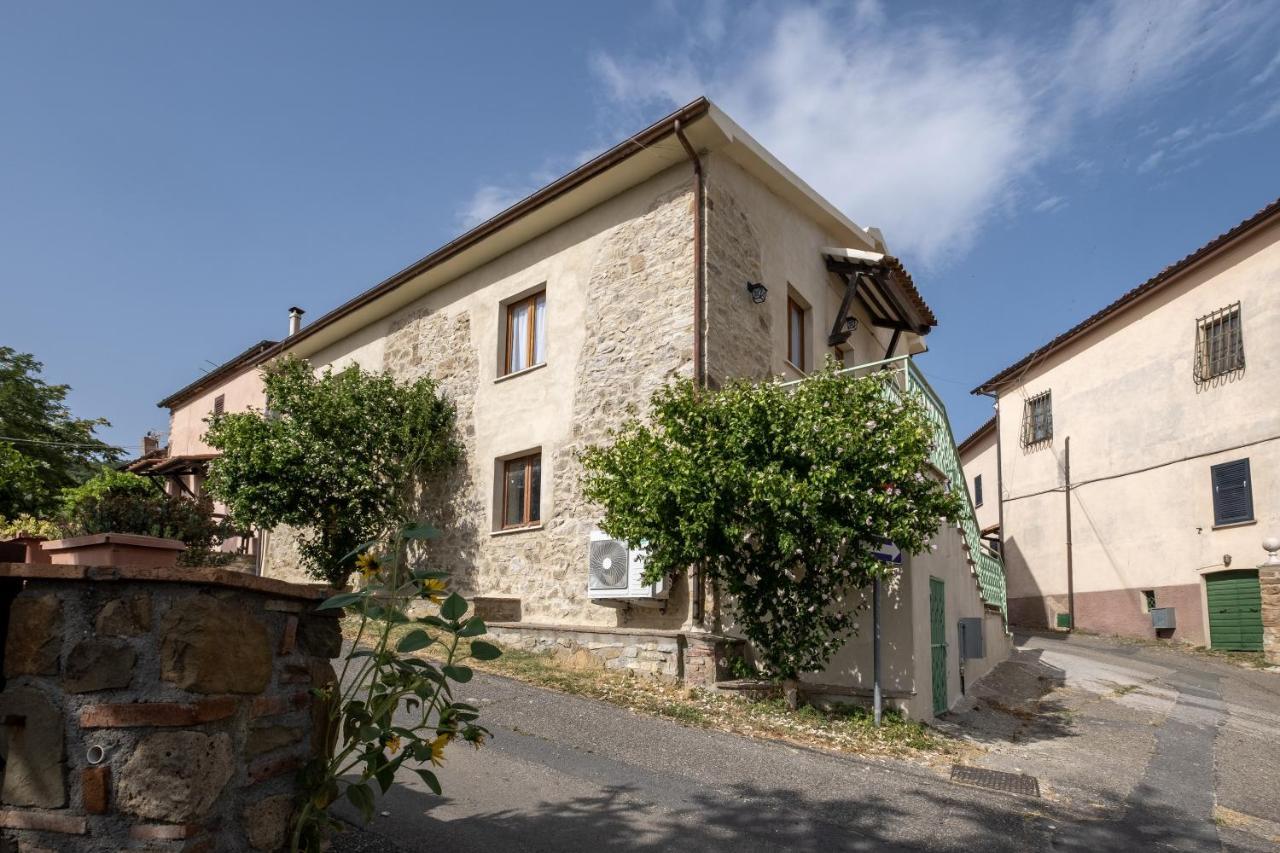 La Sosta Del Pellegrino Apartment Sorano  Luaran gambar